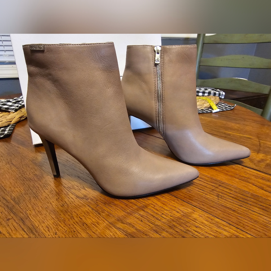 Calvin Klein Taupe Leather Pointed Toe Ankle Boots Nwot